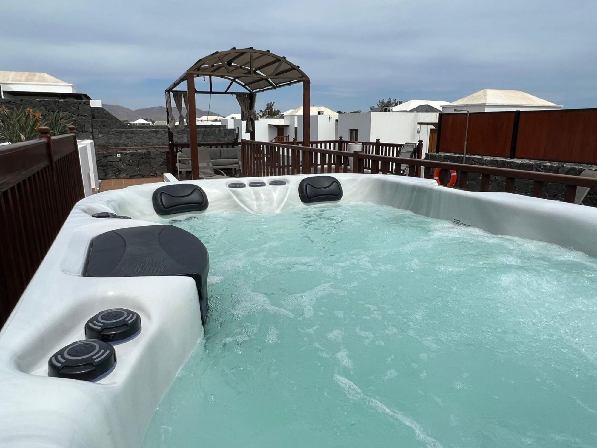 Villa 61 Playablanca Lanzarote Pool Spa Playa Blanca  Eksteriør bilde