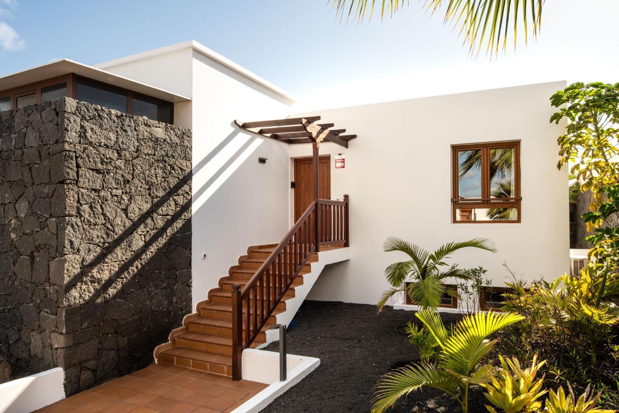 Villa 61 Playablanca Lanzarote Pool Spa Playa Blanca  Eksteriør bilde