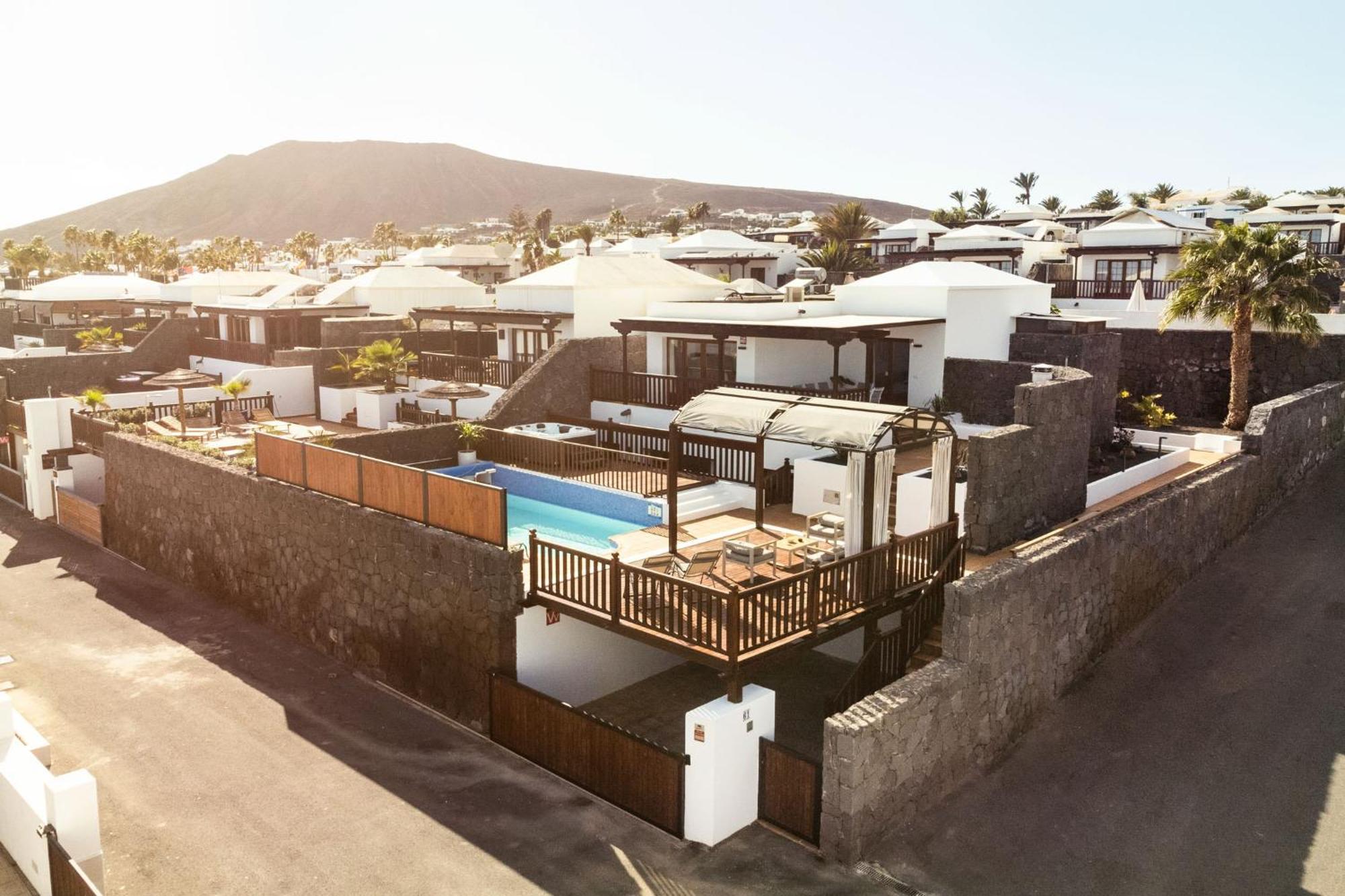Villa 61 Playablanca Lanzarote Pool Spa Playa Blanca  Eksteriør bilde